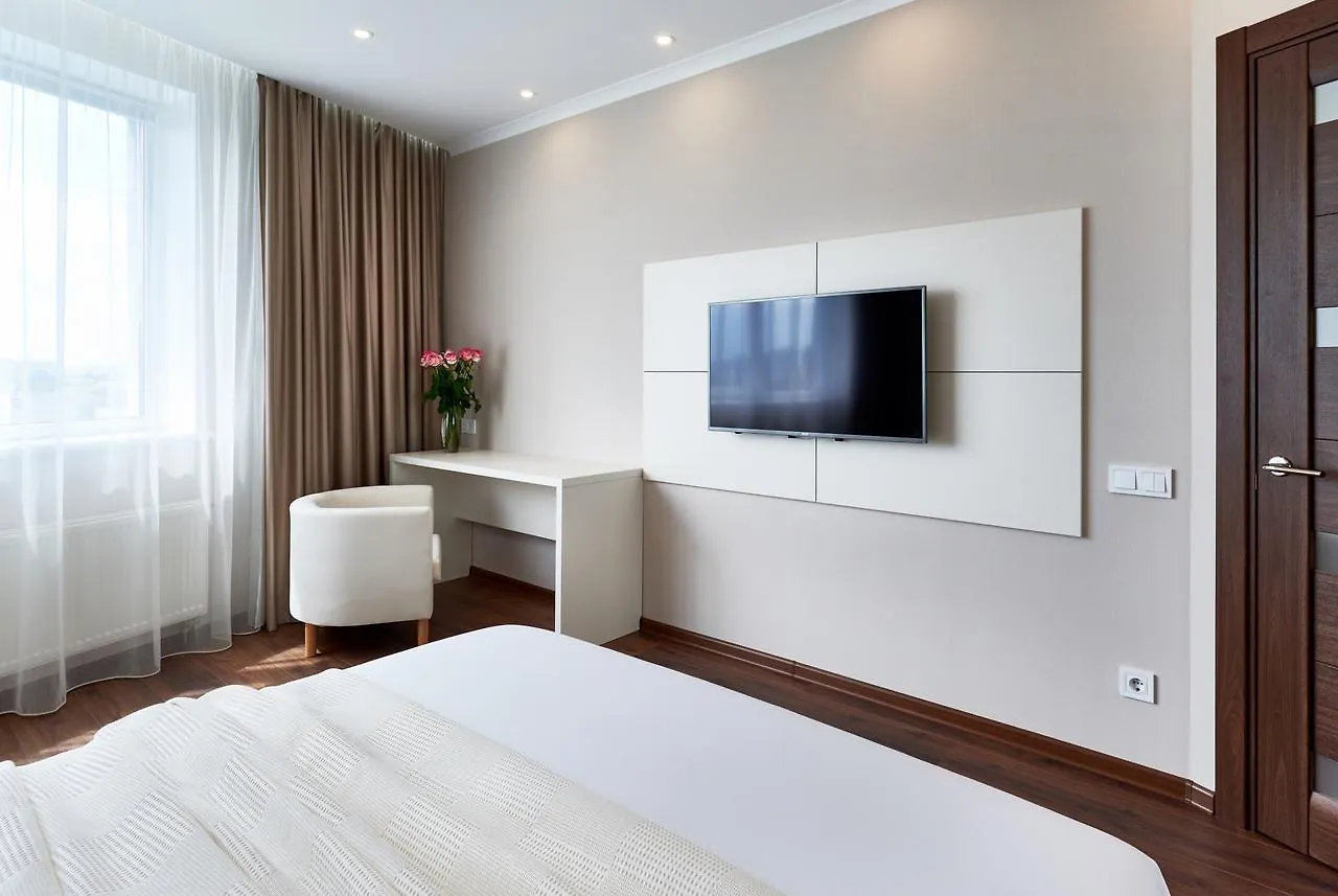 Apartment Near Lukyanovka Square Kyiv