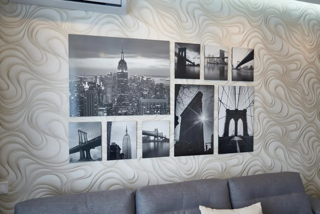 Apartment Near Lukyanovka Square Kyiv
