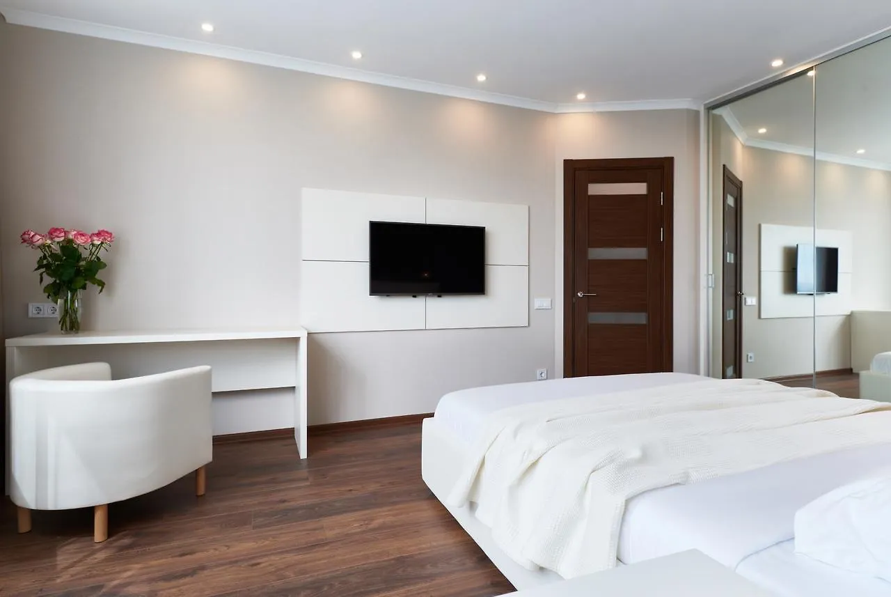 Apartment Near Lukyanovka Square كييف