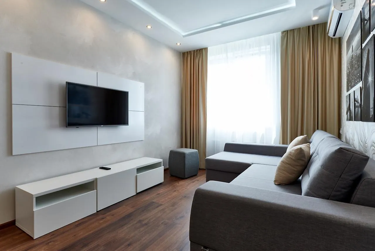 Apartment Near Lukyanovka Square كييف